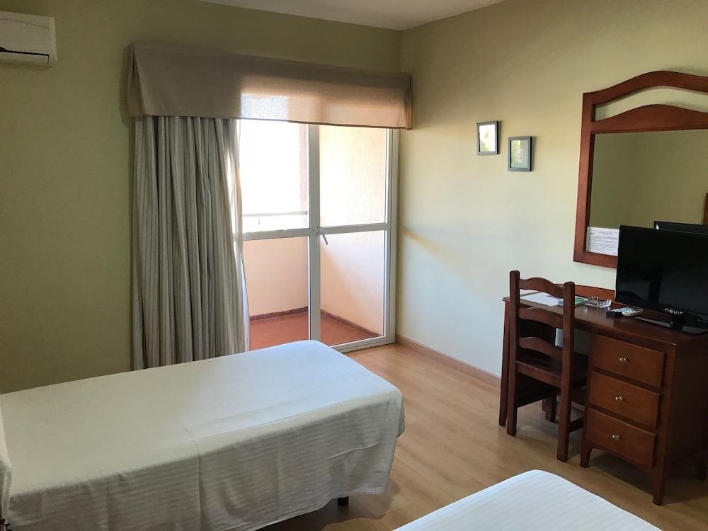 Hotel Anfora 멜리야 외부 사진