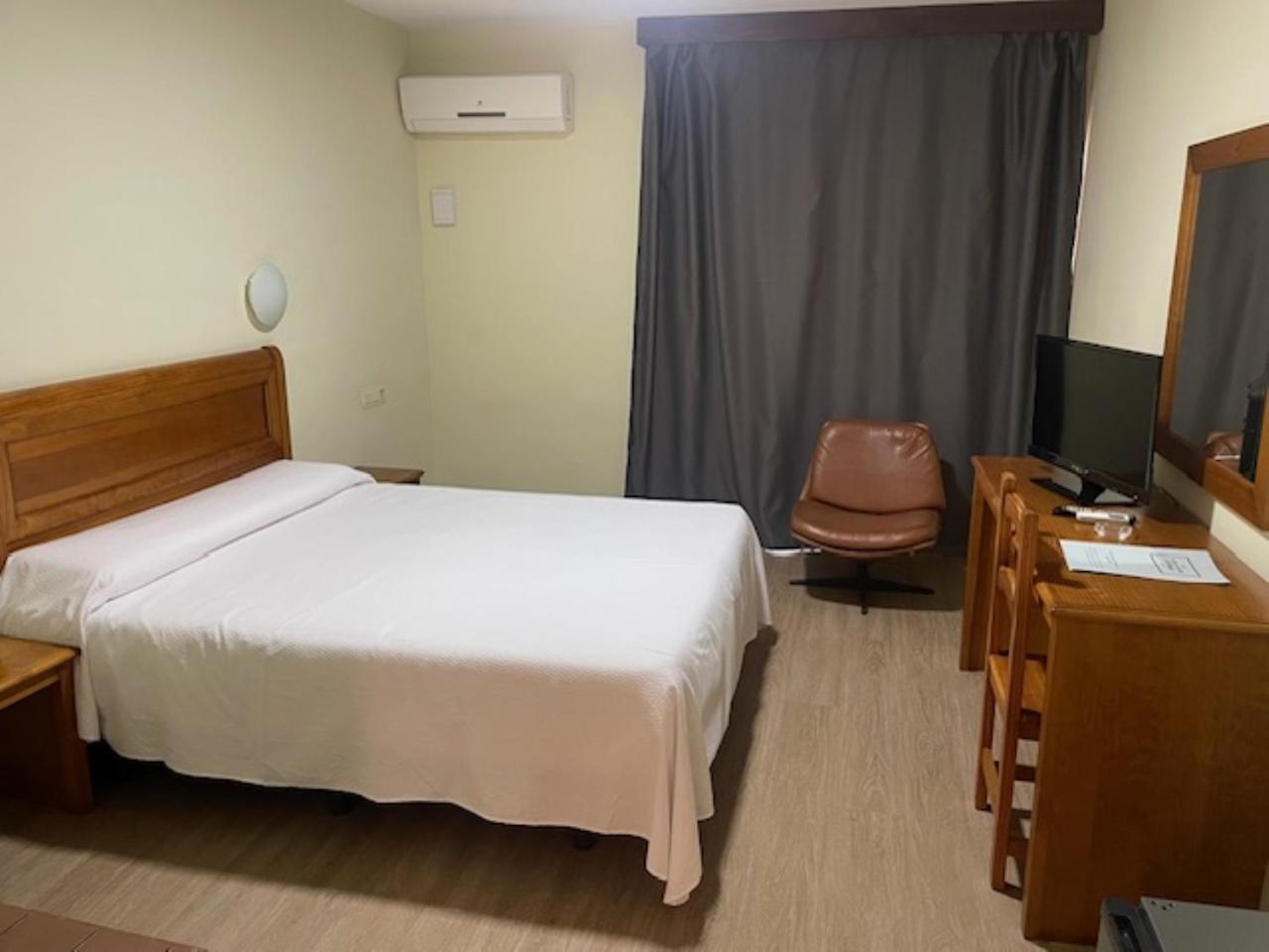 Hotel Anfora 멜리야 외부 사진
